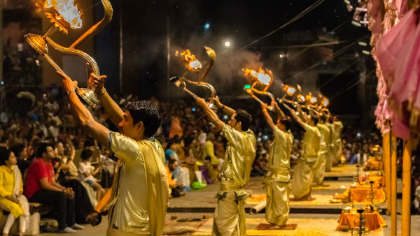 साल 1991 में शुरू हुई थी गंगा-आरती साल 1991 में शुरू हुई थी गंगा-आरती