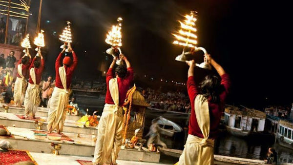 भव्य होती है गंगा-आरती भव्य होती है गंगा-आरती