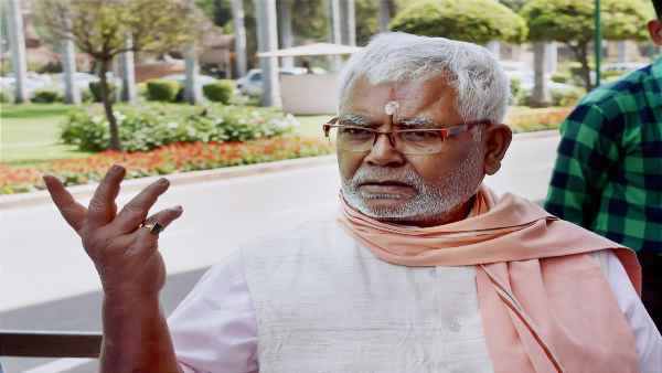 संकट के समय दान दें धार्मिक संस्थान- हुकुमदेव 