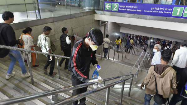 दुनियाभर के कई राजनेता आए चपेट में