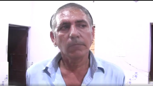  बिना धूम धड़ाके से हुई शादी