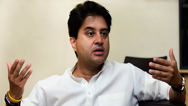 कब-कब कांग्रेस से बागी हुआ सिंधिया परिवार