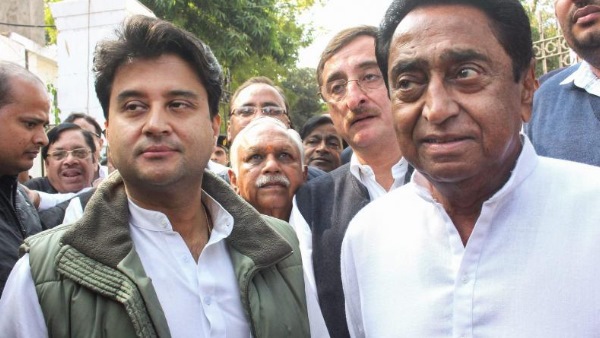  कमलनाथ कर रहे अहम बैठक