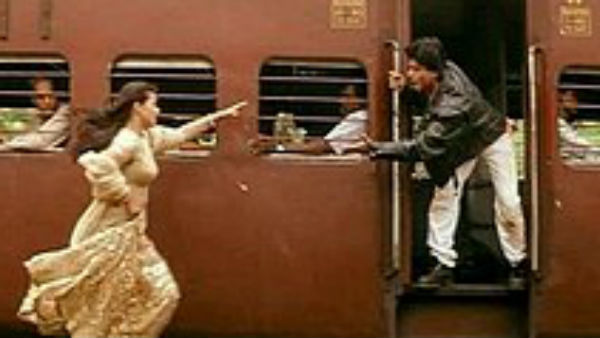 काजोल ने शेयर किया DDLJ वाले सीन का मीम