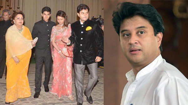 शादी के लिए स्पेशल ट्रेन चलाई गई थी शादी के लिए स्पेशल ट्रेन चलाई गई थी