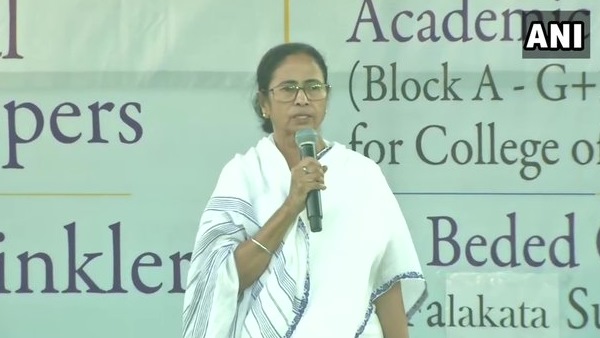 bengal govt employees leaving their offices 1 hour early from tomorrow to avoid crowding bengal govt employees leaving their offices 1 hour early from tomorrow to avoid crowding