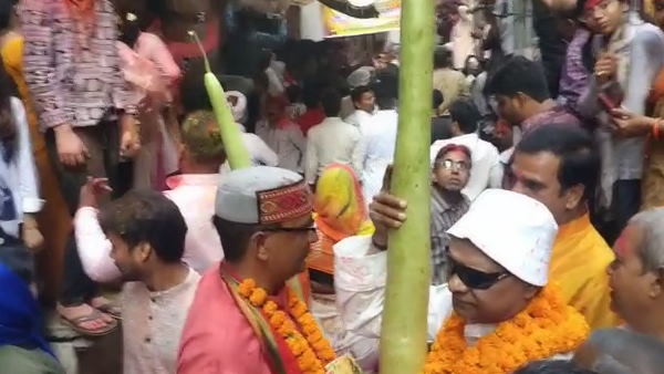 Five feet pumpkin brought by farmer in vishwanath temple