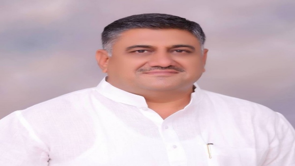 मुख्यमंत्री सहायता कोष में भी आर्थिक मदद कर लोग