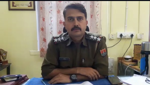 विशेष टीम ने करवाया मुक्त विशेष टीम ने करवाया मुक्त