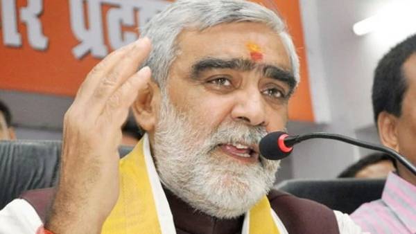 इन्होंने दिया अजीबोगरीब बयान