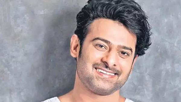  प्रभास ने 4 करोड़ रुपये दान किए