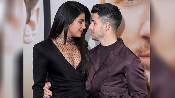 होली पार्टी के बाद अमेरिका के लिए रवाना हुए प्रियंका और निक