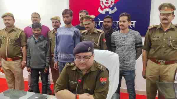 पहले खिलाई सल्फाज, फिर दबा दिया गला