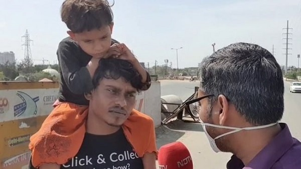 दुधमुंहे बच्चे को लेकर बंटी पैदल निकले अलीगढ़