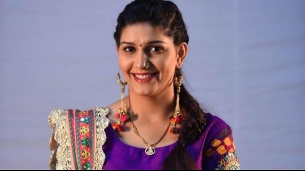 पहले ही गाने ने सपना चौधरी को सुपरहिट बना दिया था पहले ही गाने ने सपना चौधरी को सुपरहिट बना दिया था