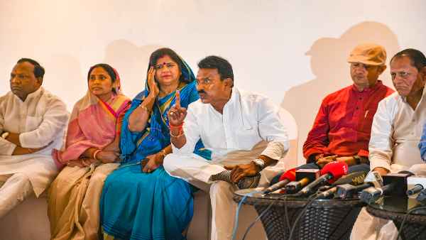 6 महीने में 25 सीटों पर उपचुनाव