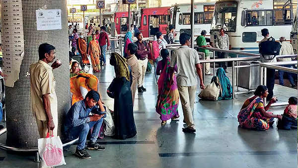 सूरत में ये सभी सुविधाए बंद, लगी पाबंदियां सूरत में ये सभी सुविधाए बंद, लगी पाबंदियां