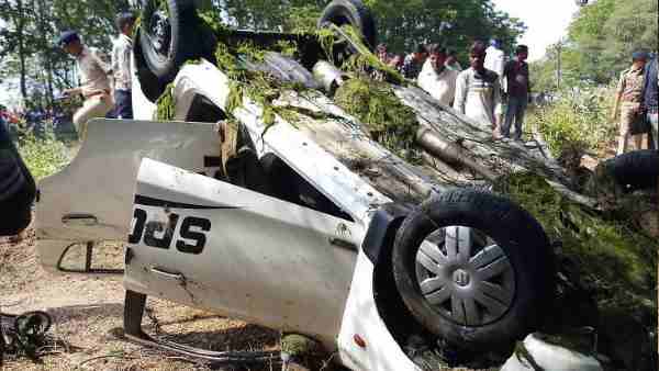 पुलिस ने चैक किया CCTV