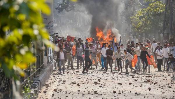 क्या कई सबूत मिटा चुका है ताहिर ?