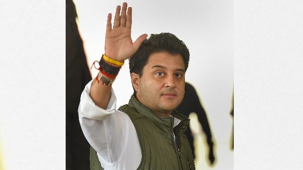 सिंधिया ने क्यों दिया इस्तीफा