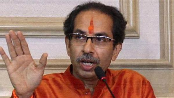 महाराष्ट्र सीएम ने कहा- लोग घरों में रहें