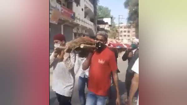 लकवे की बीमारी से ग्रसित थी महिला