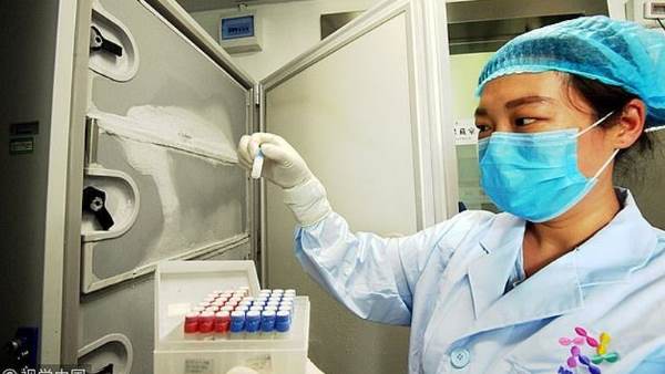 पहले भी वायरल हुई थी तस्वीरें