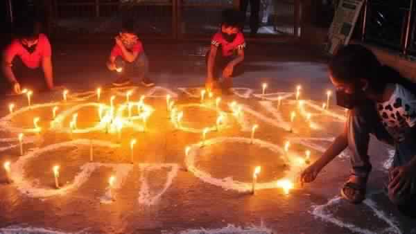 कोरोना, कट्टरता और पूर्वाग्रह का काकटेल 