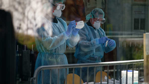 संक्रमण के 490 नए मामले सामने आए हैं