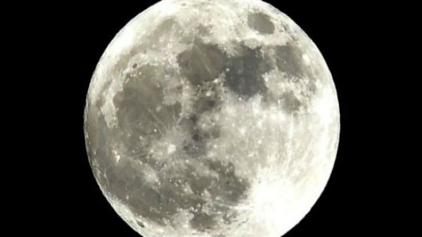 क्यों दिखता है 'चांद' बड़ा? 