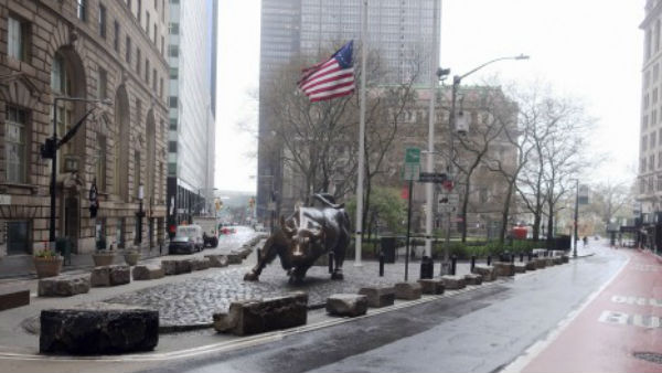 Novel coronavirus deaths in the US climb by 1,450 in the past 24 hours, 67674 People died due To Coronavirus Novel coronavirus deaths in the US climb by 1,450 in the past 24 hours, 67674 People died due To Coronavirus