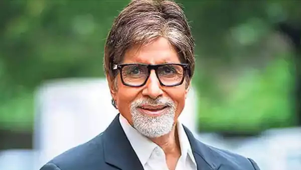 ट्वीट और ब्लॉग से बटोर रहे सुर्खियां