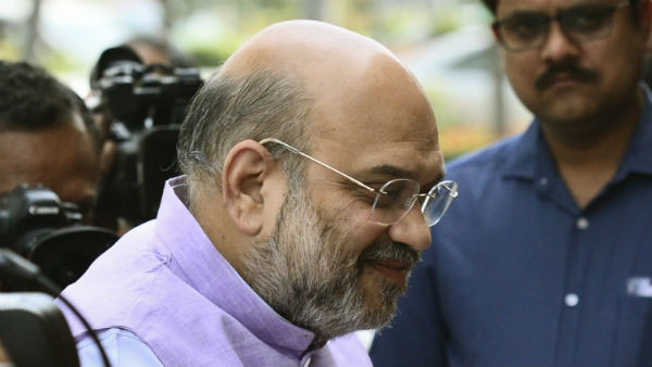 वीडियो कॉन्फ्रेंसिंग से हो रही मीटिंग वीडियो कॉन्फ्रेंसिंग से हो रही मीटिंग