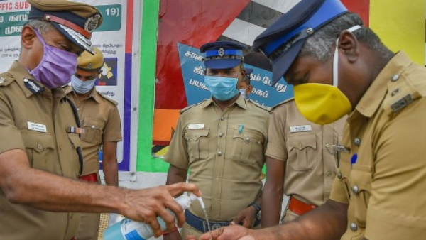 अज्ञात बाइक सवार पर केस दर्ज