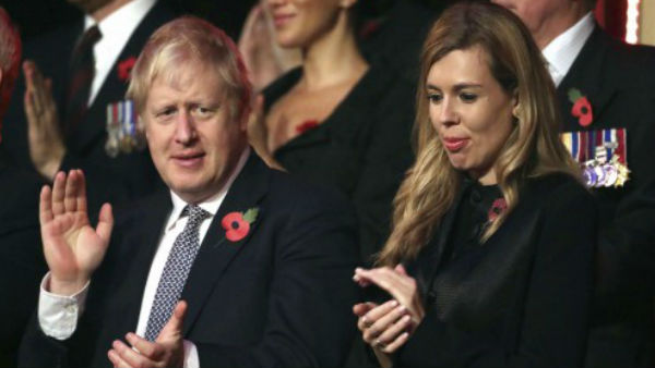 NHS टीम को कहा धन्यवाद