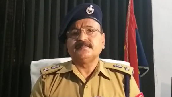 UP policemen enforcing lockdown injured villagers