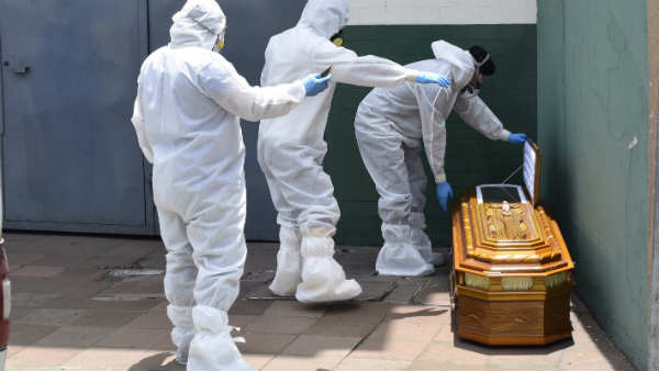 United States registers record 2,228 Coronavirus deaths in past 24 hours United States registers record 2,228 Coronavirus deaths in past 24 hours