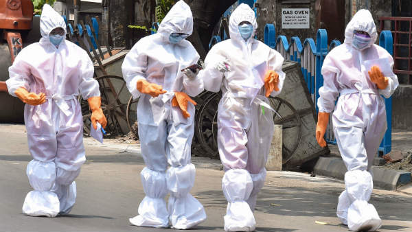 8 अप्रैल को वेंटीलेटर पर रखा गया