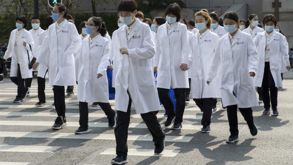 मरीजों के सैंपल्‍स को किया गया टेस्‍ट