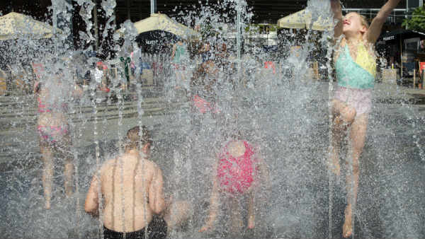 गर्म मौसम में कमजोर पड़ेगी महामारी 