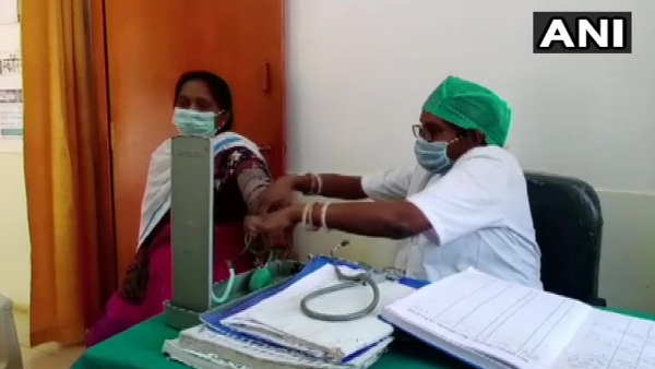 संतोषी ने कहा कि यही वक्त है देश की सेवा करने का