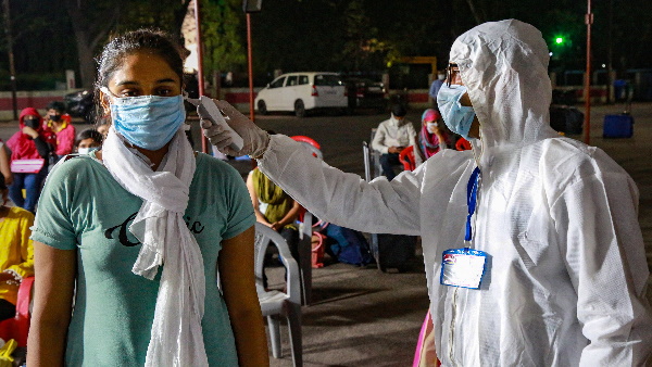 आने वाले समय में कोरोना के मामलों में गिरावट देखने को मिलेगी