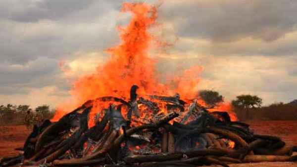 कब्रिस्‍तान में नहीं दफनाने दिया गया शव फिर.... 