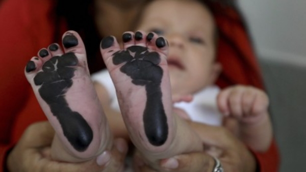 डॉक्टर और कर्मचारी बहुत ही सहयोगी