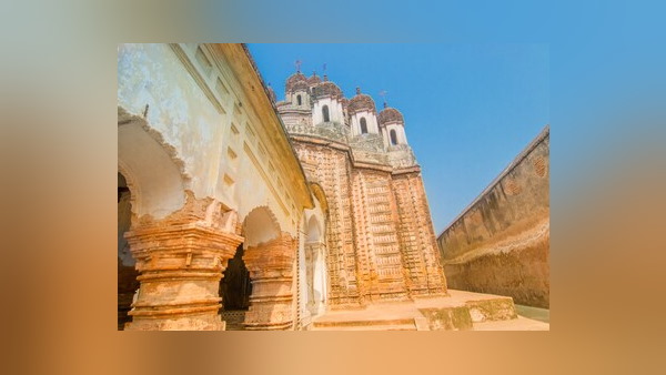 coronavirus lockdown: 1700 Pilgrims Return from Dwarka by buses on orders of local administration