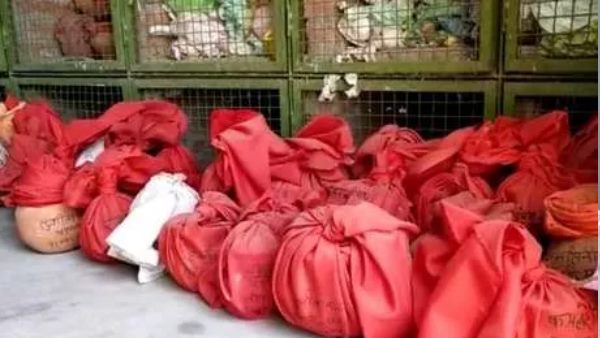 एटा से 60 किलोमीटर दूर है गंगा नदी