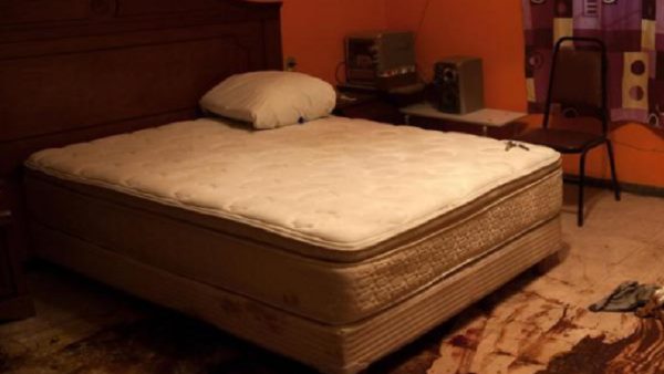 पत्नी के साथ पीजी में रहता था कुक