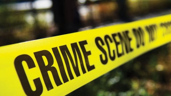 बेड के अंदर मिली महिला की लाश, सिर से बह रहा था खून