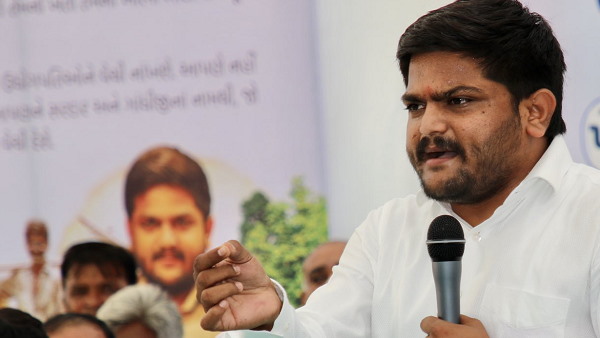 तबलीगी जमात को काबिले तारीफ बताया