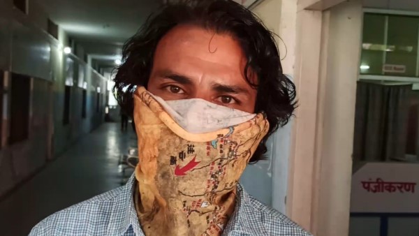 मां से मिलकर खुशी हुई, होम क्वारंटाइन हुआ